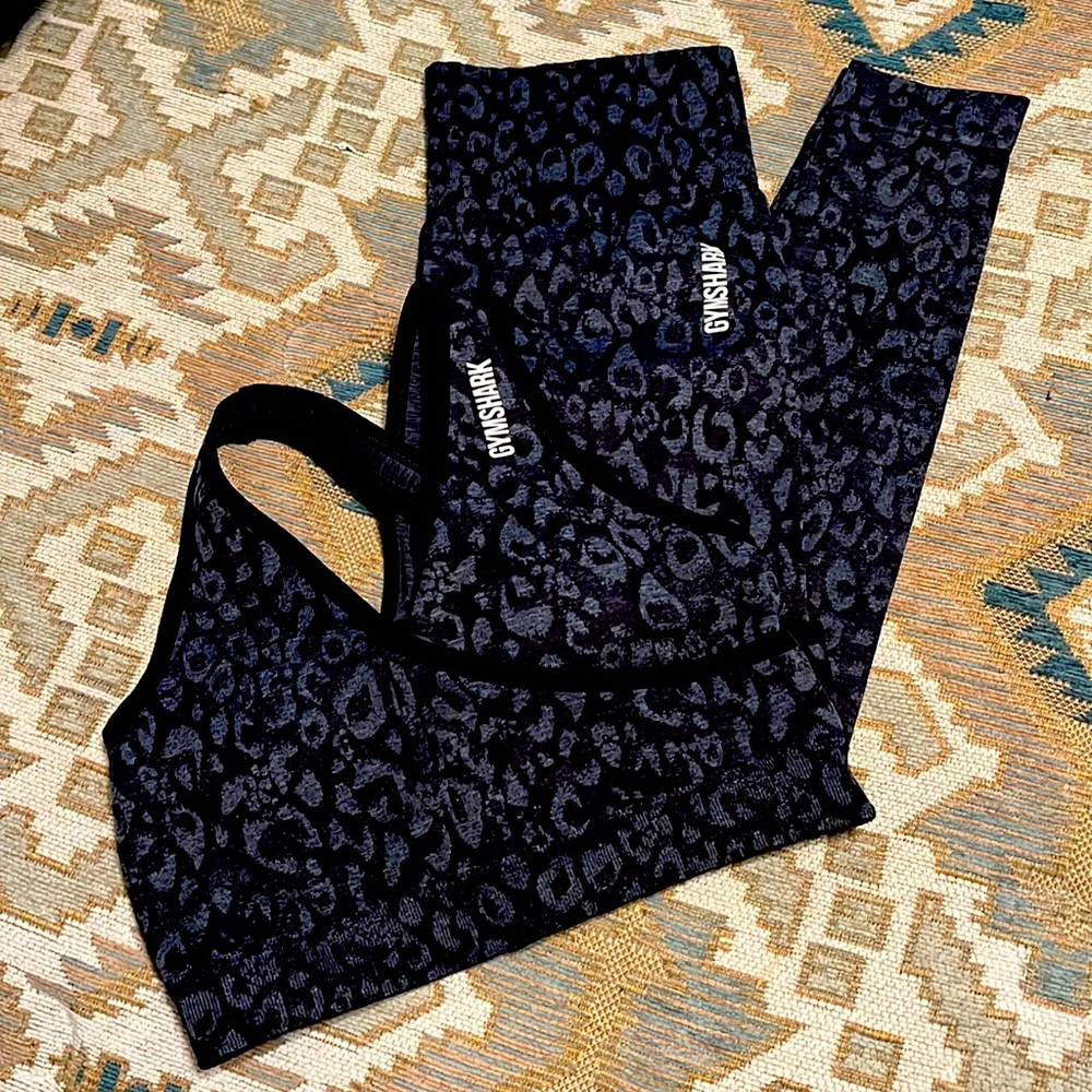 Gymshark Black Leopard Set
